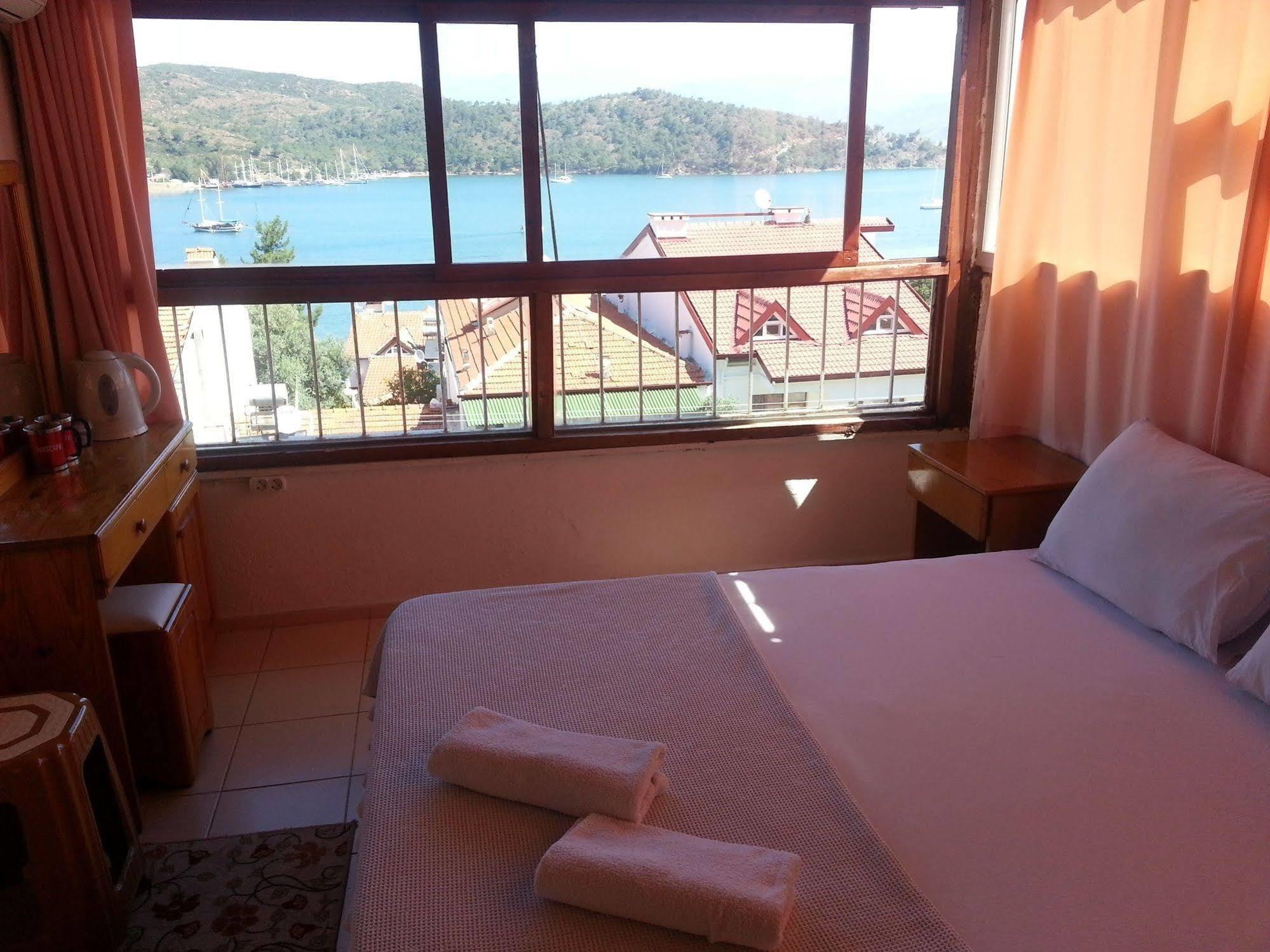 Ferah Hostel Monica'S Place Fethiye Exterior foto
