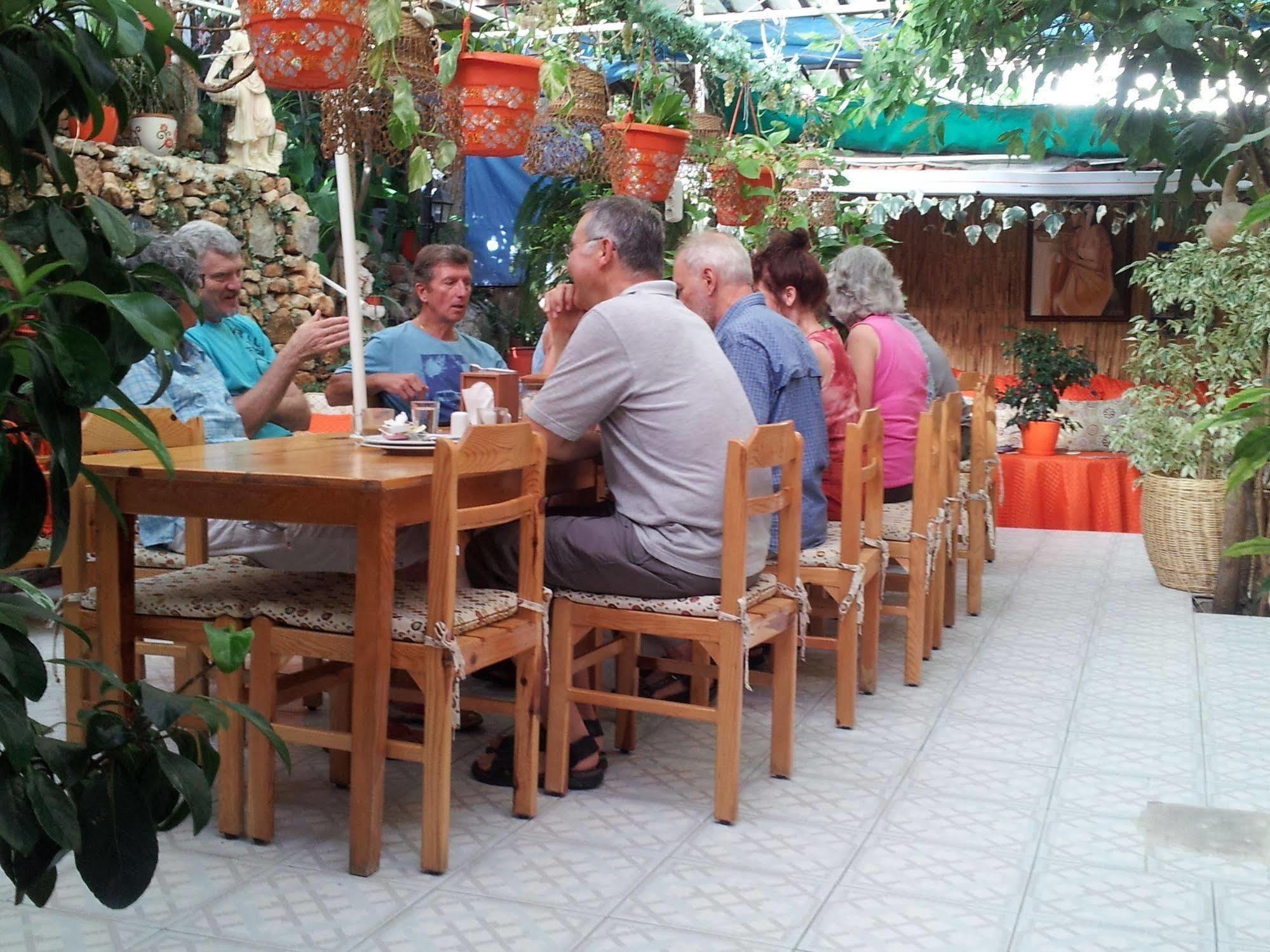 Ferah Hostel Monica'S Place Fethiye Exterior foto