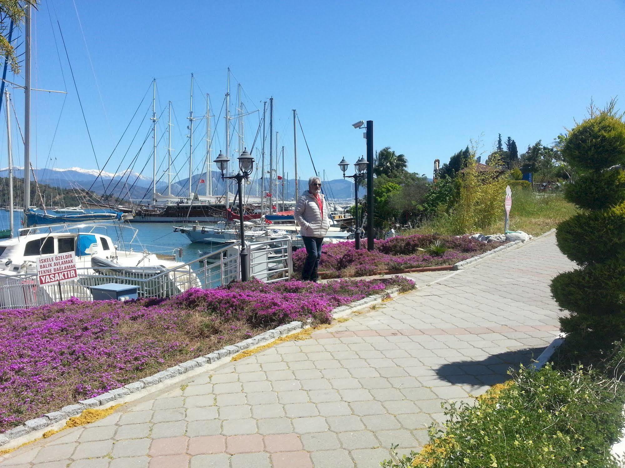 Ferah Hostel Monica'S Place Fethiye Exterior foto