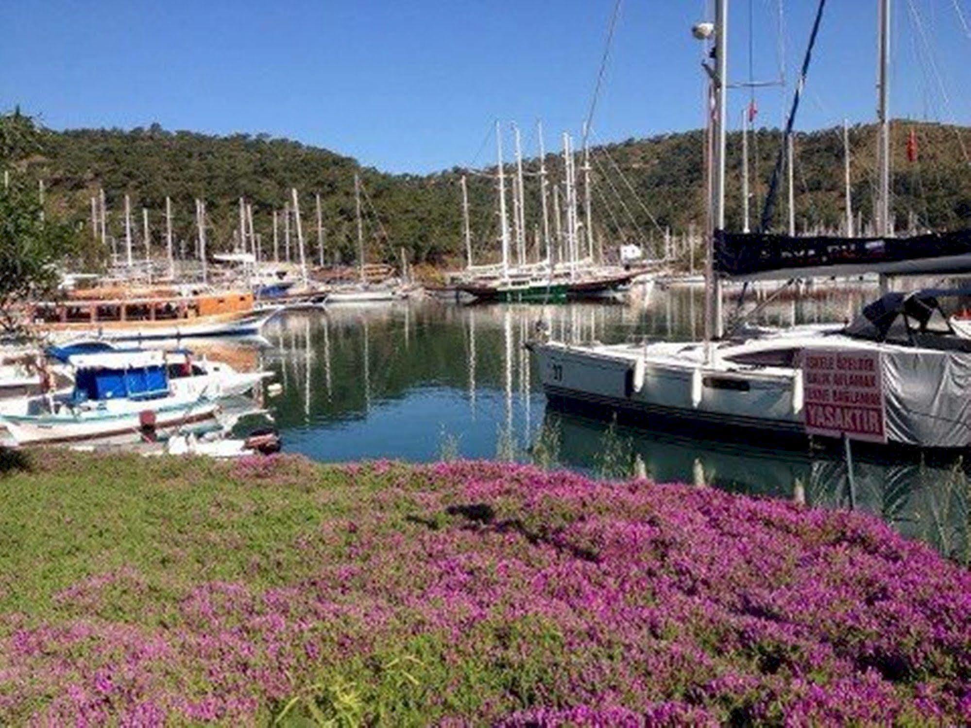 Ferah Hostel Monica'S Place Fethiye Exterior foto